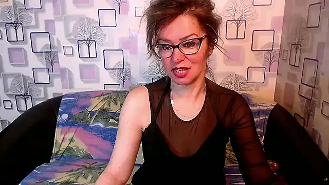 Snapshot of milfsexy chatting on March 2, 12:03 pm milfsexy online show from March 2, 12:03 pm
