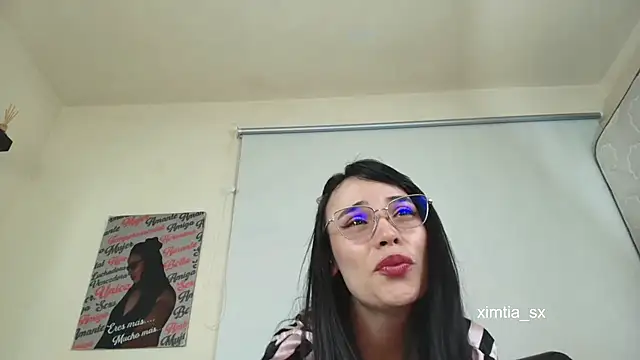 Snapshot of ximtia_xs chatting on July 10, 12:16 pm ximtia xs online show from July 10, 12:16 pm