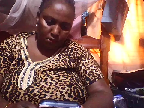 Snapshot of big_clits chatting on July 12, 6:03 am big clits online show from July 12, 6:03 am
