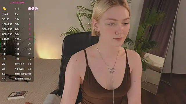  Rude Girl  online show from November 20, 3:45 pm