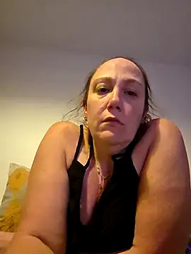 Wisie Cutie online show from March 18, 11:05 pm