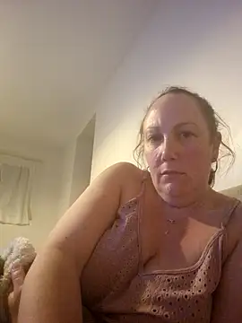 Wisie Cutie online show from March 11, 11:04 pm