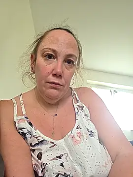 Wisie Cutie online show from March 16, 10:30 am