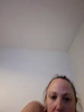 Wisie Cutie online show from March 20, 11:45 pm