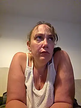 Wisie Cutie online show from April 15, 8:53 pm