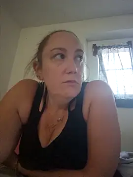 Wisie Cutie online show from November 12, 4:00 pm