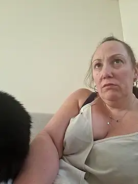 Wisie Cutie online show from March 18, 4:28 pm