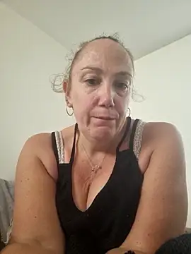 Wisie Cutie online show from October 16, 1:08 pm