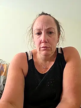 Snapshot of Wisie_Cutie chatting on May 8, 12:20 pm Wisie Cutie online show from May 8, 12:20 pm