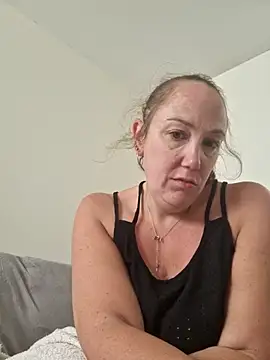 Wisie Cutie online show from October 18, 1:02 pm