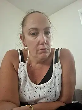 Wisie Cutie online show from September 29, 2:34 pm