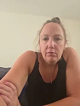 Snapshot of Wisie_Cutie chatting on May 31, 11:27 am Wisie Cutie online show from May 31, 11:27 am