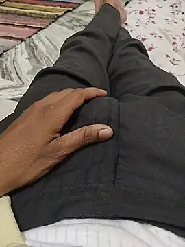 Snapshot of Play_boy11 chatting on June 13, 2:20 am Play boy11 online show from June 13, 2:20 am