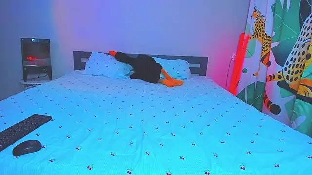 TishaLove online show from March 19, 3:45 pm