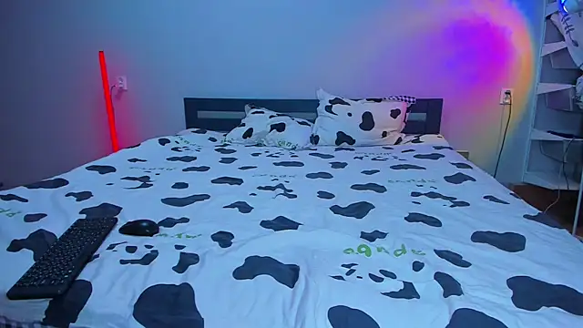 TishaLove online show from September 8, 5:56 pm