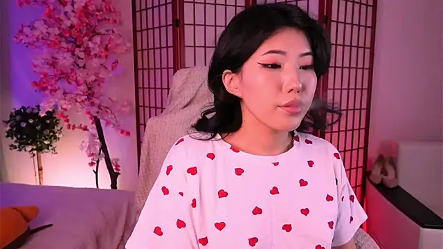 Wendy  Hills online show from September 19, 5:44 am