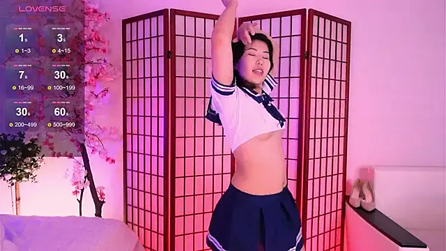 Wendy  Hills online show from September 18, 6:49 am