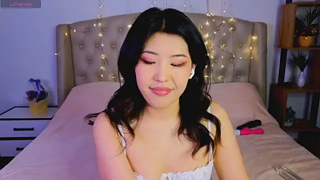 Wendy  Hills online show from March 16, 5:17 pm