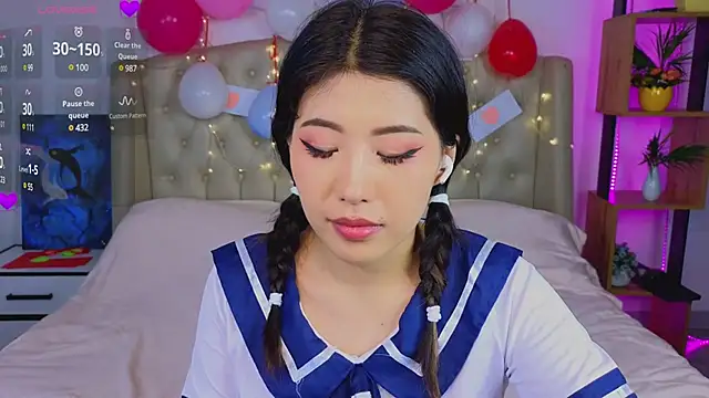 Wendy  Hills online show from February 8, 3:42 pm