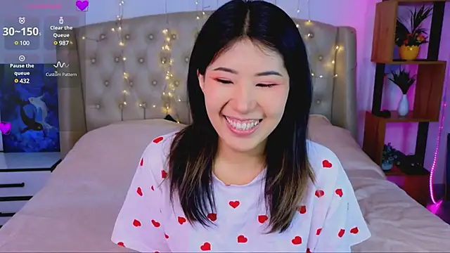 Wendy  Hills online show from March 10, 12:28 pm