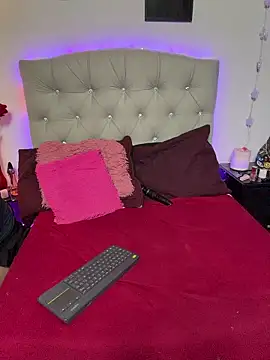 nicolsaenz20 online show from March 25, 1:43 pm