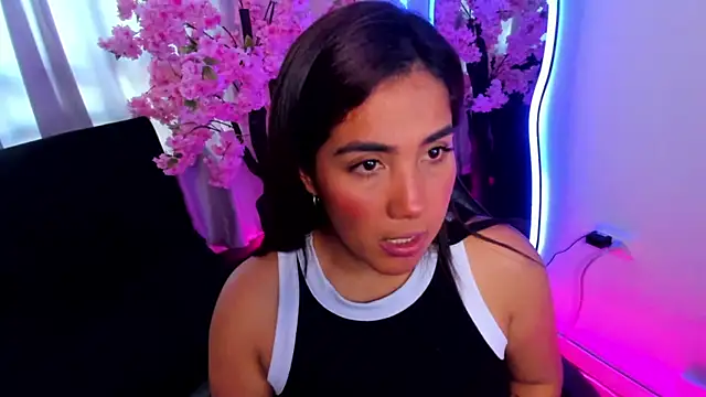 KAROLIVONNE online show from July 21, 9:16 pm