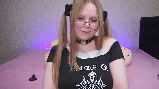 minx g1rl online show from April 24, 11:23 am