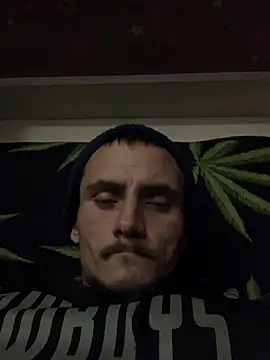 Snapshot of bugboy chatting on January 19, 3:21 am bugboy online show from January 19, 3:21 am