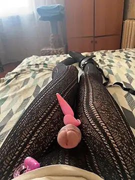 tannedpussy15 online show from February 20, 8:06 am