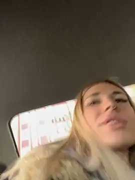 Snapshot of Charming_Ritta chatting on March 16, 3:58 am Charming Ritta online show from March 16, 3:58 am