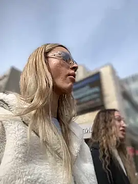 Snapshot of Charming_Ritta chatting on March 20, 5:13 am Charming Ritta online show from March 20, 5:13 am