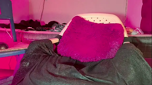 SEXYTRAV18 online show from March 24, 7:58 pm