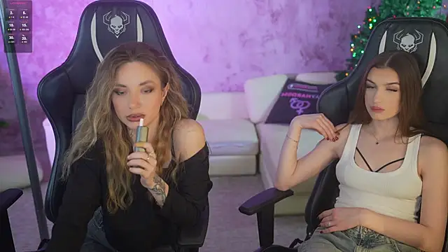 Snapshot of Kisasolo chatting on January 15, 3:59 pm Kisasolo online show from January 15, 3:59 pm