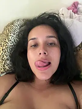 Snapshot of Annya-sweet chatting on February 17, 3:44 pm Annya-sweet online show from February 17, 3:44 pm