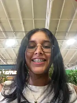 Snapshot of Annya-sweet chatting on February 25, 5:51 pm Annya-sweet online show from February 25, 5:51 pm