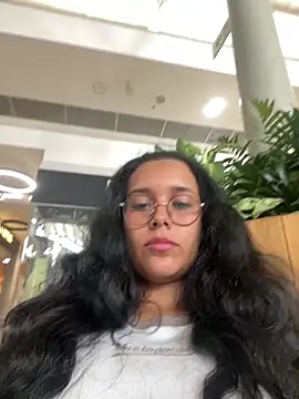 Snapshot of Annya-sweet chatting on March 10, 2:37 pm Annya-sweet online show from March 10, 2:37 pm