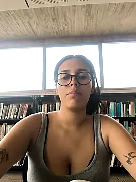 Snapshot of Annya-sweet chatting on March 3, 2:46 pm Annya-sweet online show from March 3, 2:46 pm