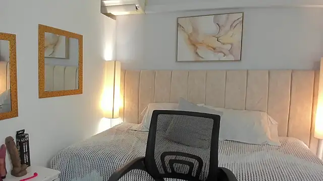 Snapshot of Sooffii_1 chatting on February 27, 10:20 pm Sooffii 1 online show from February 27, 10:20 pm