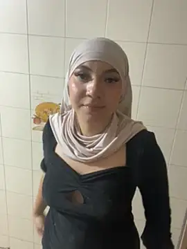 Snapshot of Sooffii_1 chatting on February 27, 7:15 pm Sooffii 1 online show from February 27, 7:15 pm