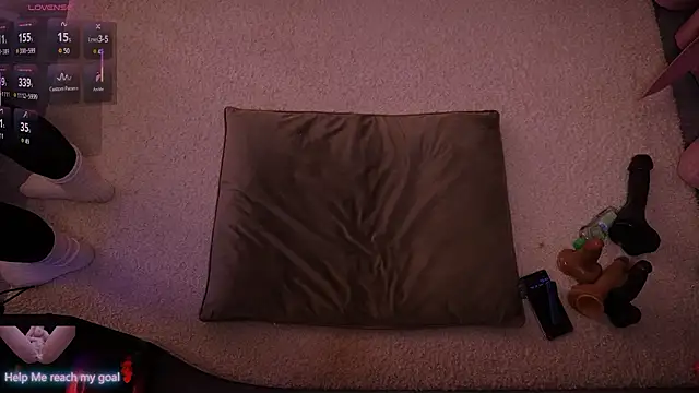 Redhead Shark new online show from January 19, 2:48 am