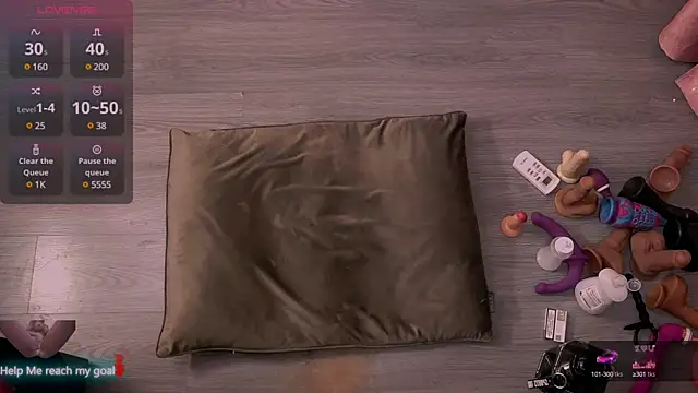 Snapshot of Redhead_Shark_new chatting on March 2, 3:41 pm Redhead Shark new online show from March 2, 3:41 pm