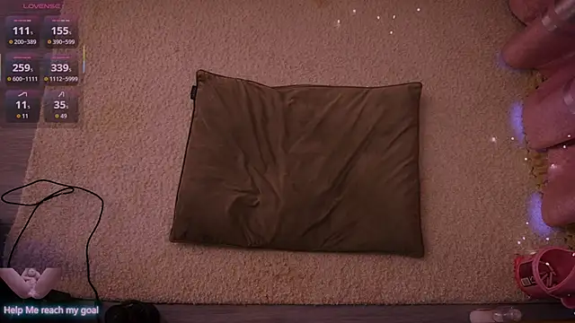 Redhead Shark new online show from February 13, 1:22 pm