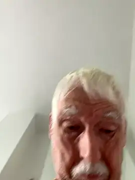 Snapshot of Steffibi1954 chatting on October 31, 12:24 pm Steffibi1954 online show from October 31, 12:24 pm