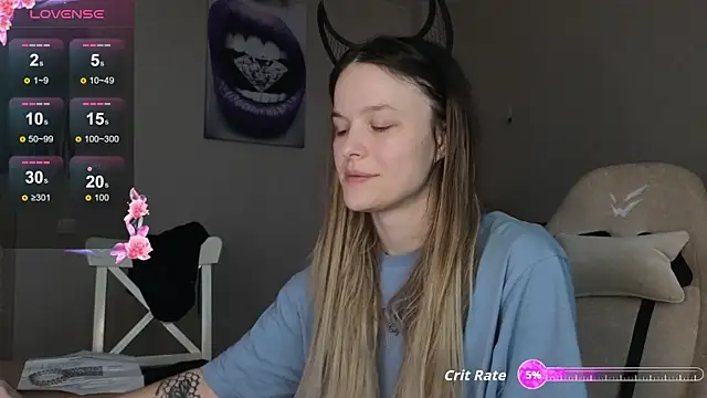 Snapshot of Nate__ chatting on November 3, 8:07 am Nate online show from November 3, 8:07 am