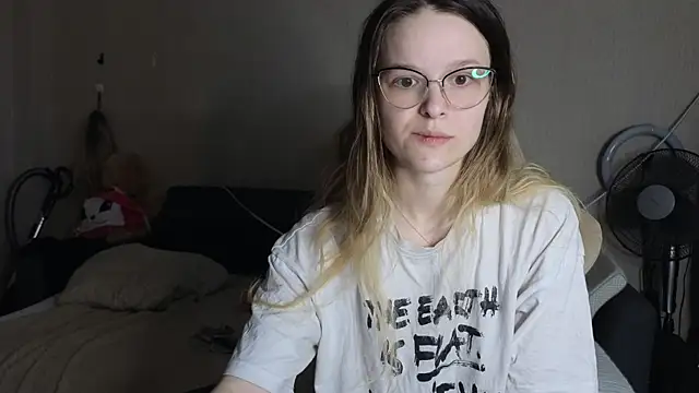 Snapshot of Nate__ chatting on November 21, 7:07 am Nate online show from November 21, 7:07 am