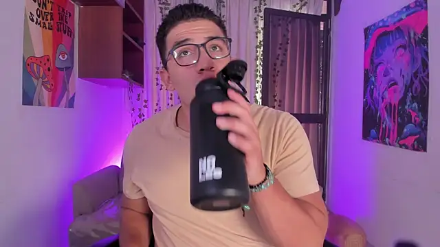 Snapshot of JeffDaltton chatting on February 9, 8:29 pm JeffDaltton online show from February 9, 8:29 pm