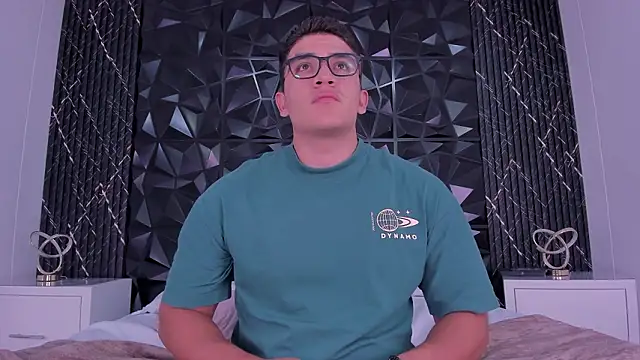 Snapshot of JeffDaltton chatting on February 26, 8:20 pm JeffDaltton online show from February 26, 8:20 pm