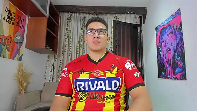 Snapshot of JeffDaltton chatting on February 13, 7:58 pm JeffDaltton online show from February 13, 7:58 pm