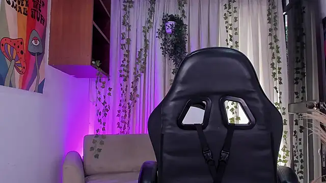 Snapshot of JeffDaltton chatting on February 7, 8:17 pm JeffDaltton online show from February 7, 8:17 pm