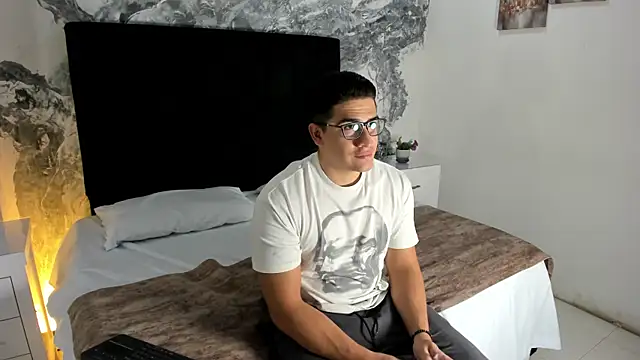 Snapshot of JeffDaltton chatting on February 21, 8:00 pm JeffDaltton online show from February 21, 8:00 pm